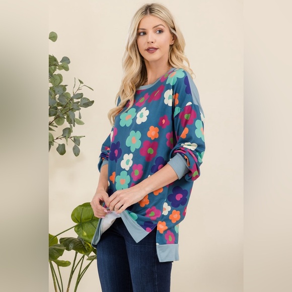 Celeste Side Slit Flower Print Long Sleeve Top - Picture 4 of 6